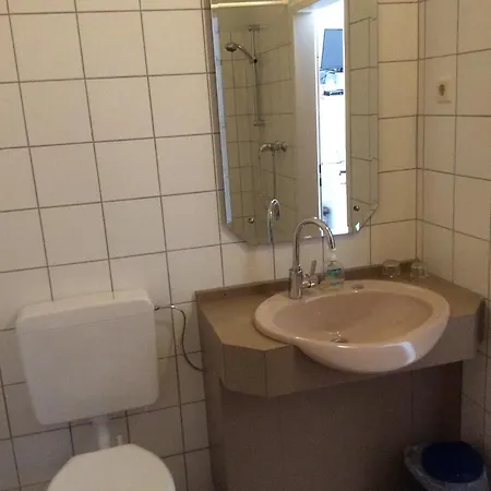 Mini-hôtel Frank *
