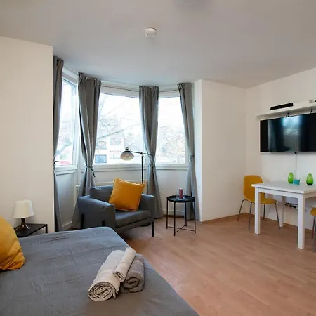 Apartamento Wersten Nähe Uni&uniklinik, Neue Möbel&bad, Kochnische