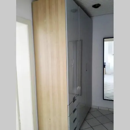 Beautiful Cozy 1-room Apartment, Near Rhine Апартаменты Дюссельдорф