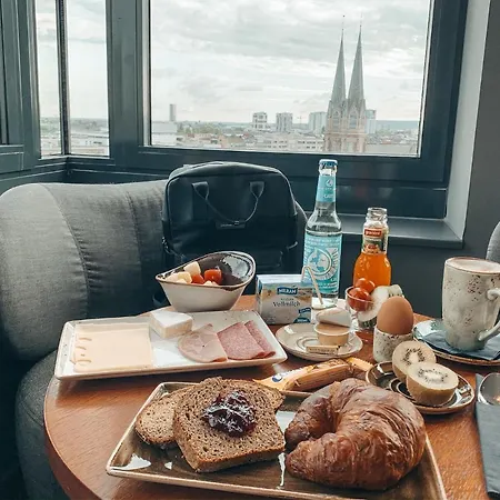Me And Dusseldorf, By Hyatt 4* Düsseldorf