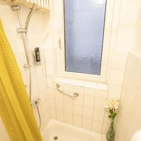 Bejuna By Vivere Stays 3* Düsseldorf