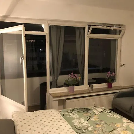 Appartement In Der Nahe Von Der Konigsallee Düsseldorf
