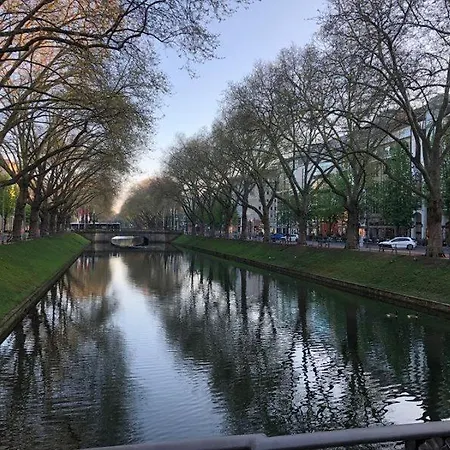Appartement In Der Nahe Von Der Konigsallee Düsseldorf