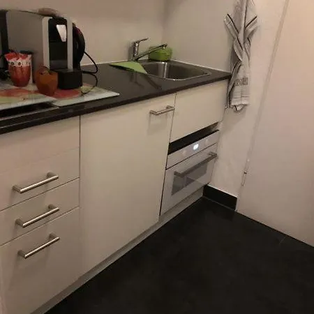 In Der Nahe Von Der Konigsallee Appartement