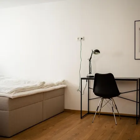شقة Old Town 2 Rooms/baths *