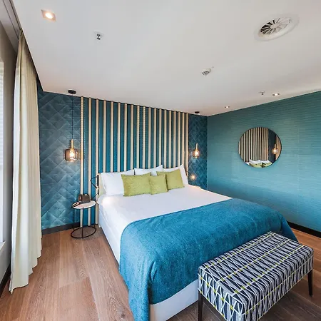 Hotel Der Valk 4*