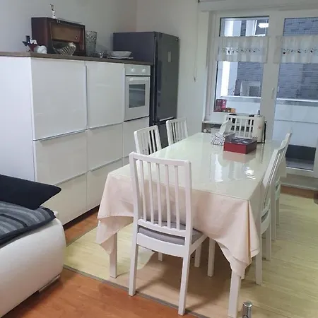 Nice Apartment Duesseldorf Central Apartamento Düsseldorf