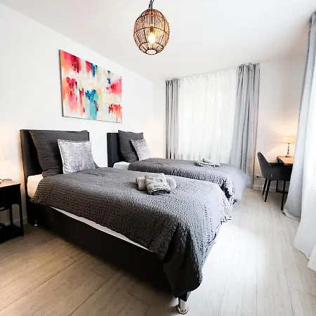Apartment Duesseldorf City Апартаменты *