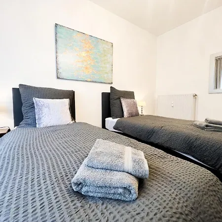 Апартаменты Apartment Duesseldorf City *