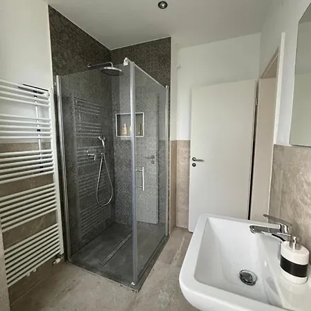 Rum i privatbostad Lenti Duesseldorfer Apartment's