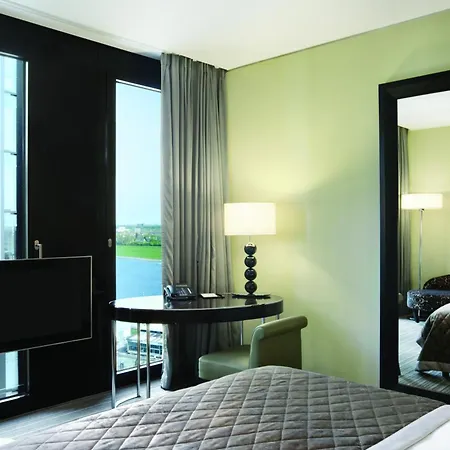 Szálloda Hyatt Regency 5*
