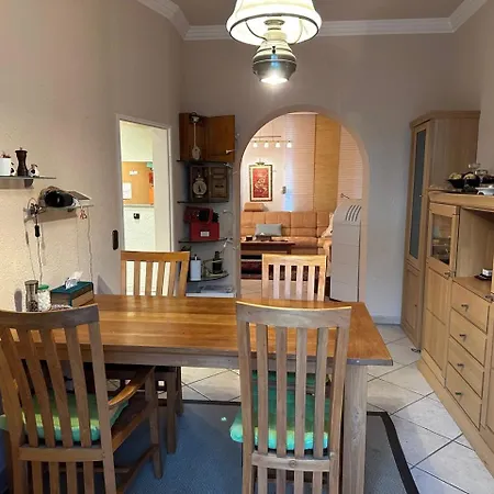 Luxury Near Media Harbour Apartamento *