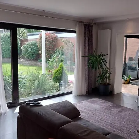 Superior Haus 120 Qm Mit Garten Feriehus Düsseldorf