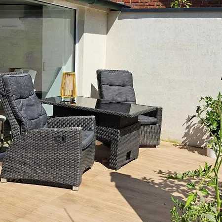 All-in-one Mit Eigener Sonnenterrasse Im Garten Appartement *