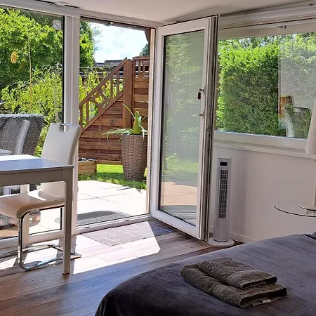 All-in-one Mit Eigener Sonnenterrasse Im Garten * Düsseldorf