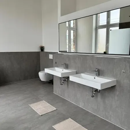 Alloggio in famiglia Heaven Homes - 15 Gehmin Vom Hbf Entfernt