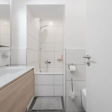 Appartamento In Toplage In Duesseldorf-oberkassel *