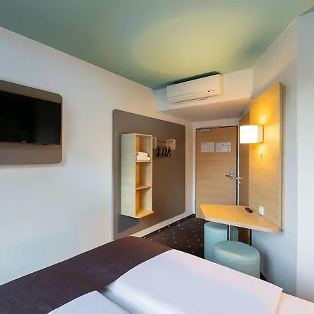 B&B Hotel Neuss 5*