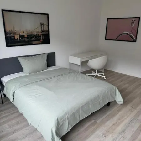 4 Bedroom In Fancy Oberkassel Düsseldorf
