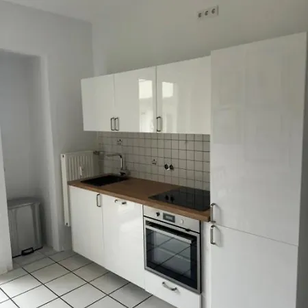 Daire 4 Bedroom In Fancy Oberkassel Düsseldorf