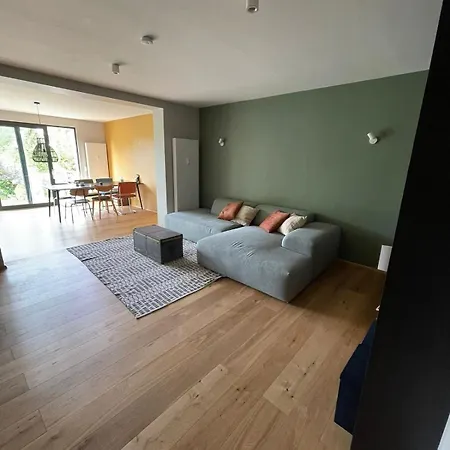 Appartamento Modern Oasis Of Peace With Garden, Public Transport *