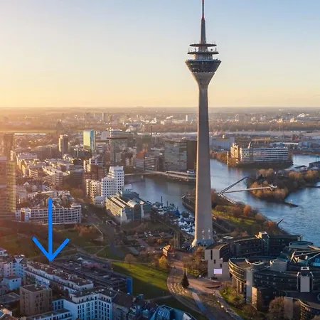 Am Duesseldorfer Hafen Appartement