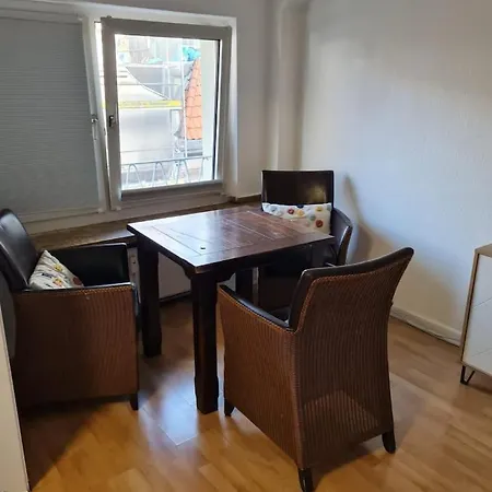 Delight: Prime Location Near Iconic Landmarks * Düsseldorf