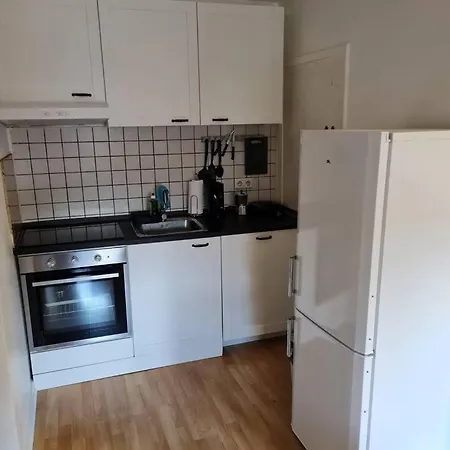 Delight: Prime Location Near Iconic Landmarks * Düsseldorf