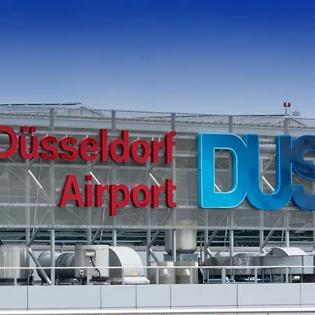 Alte Baeckerei Hinterhaus Alte Baeckerei Am Flughafen - Messe * Düsseldorf