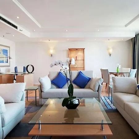 Hilton Szálloda 5*