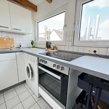 Cozy Loft With A View, Central, Close To Tradefair شقة *