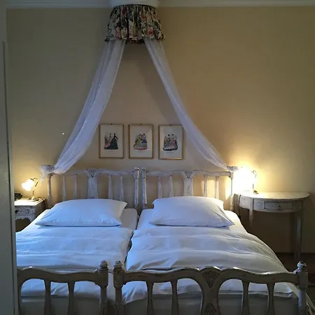 Haus Litzbruck Hotell 3*