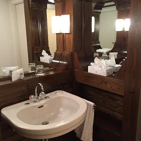 Haus Litzbruck Hotell