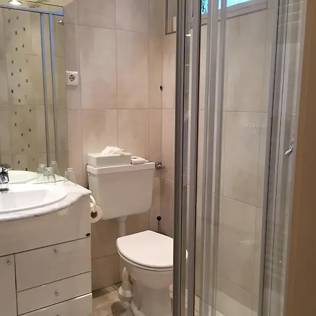 Hotell Haus Litzbruck Düsseldorf