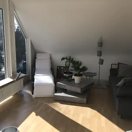 Lägenhet House In House Düsseldorf