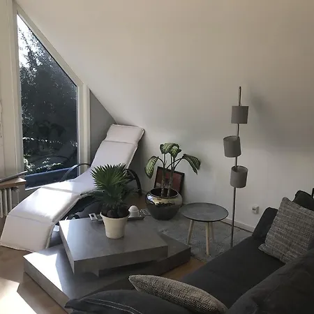 Lägenhet House In House