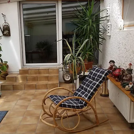 Gæstehus Haus Naehe Flughafen Und Messe