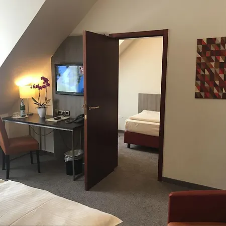 City Hotel Duesseldorf 3* דיסלדורף