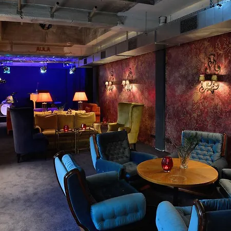 Hotell Friends Downtown 4*