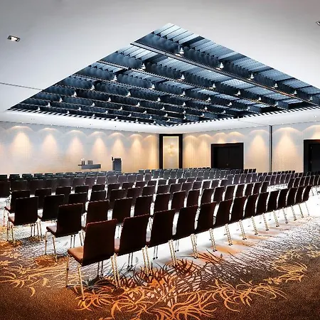 Hyatt Regency Szálloda 5*