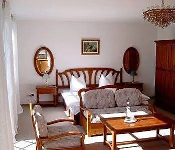 Apartment-hotel Am Rathaus ゲストハウス デュッセルドルフ