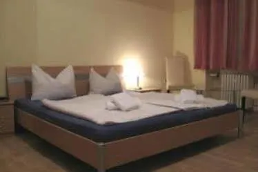 Bejuna By Vivere Stays 3* Düsseldorf