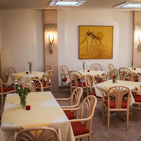 מלון City Hotel Duesseldorf 3*