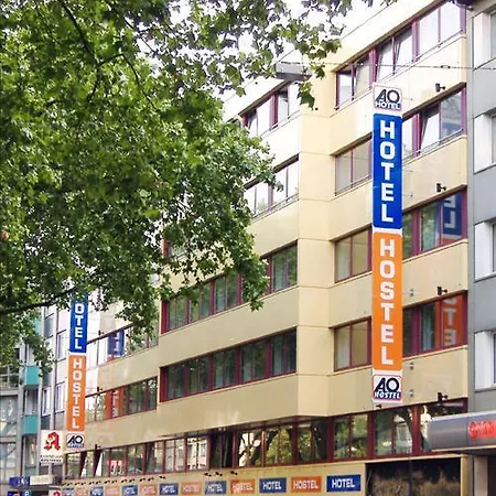 A&o Hauptbahnhof 2*