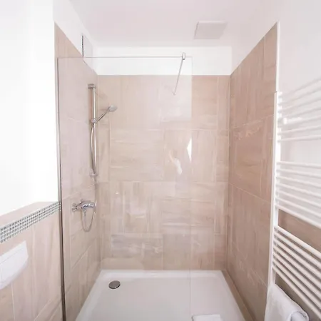 Hotel Metropol-rooms Düsseldorf