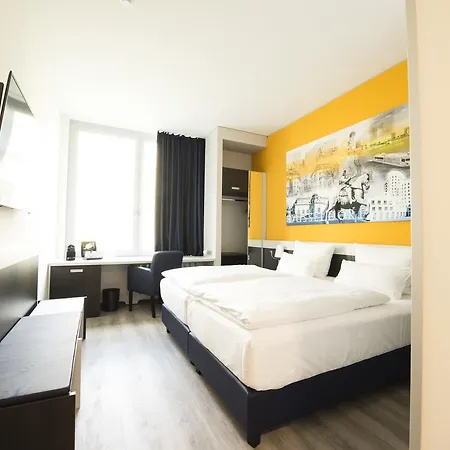 Carathotel Hotell 4*