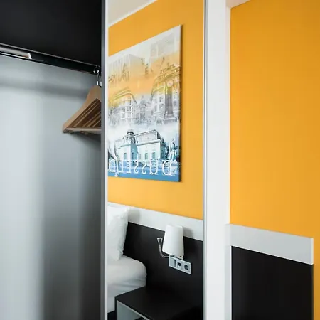 Carathotel Hotell 4*