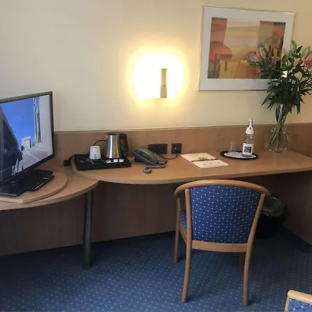 City Hotel Duesseldorf 3* דיסלדורף
