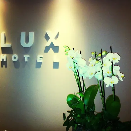 Lux Otel 3*