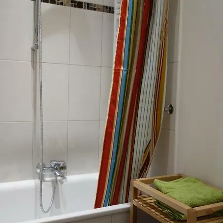Altbauwohung In Dusseldorf-flingern Appartement *